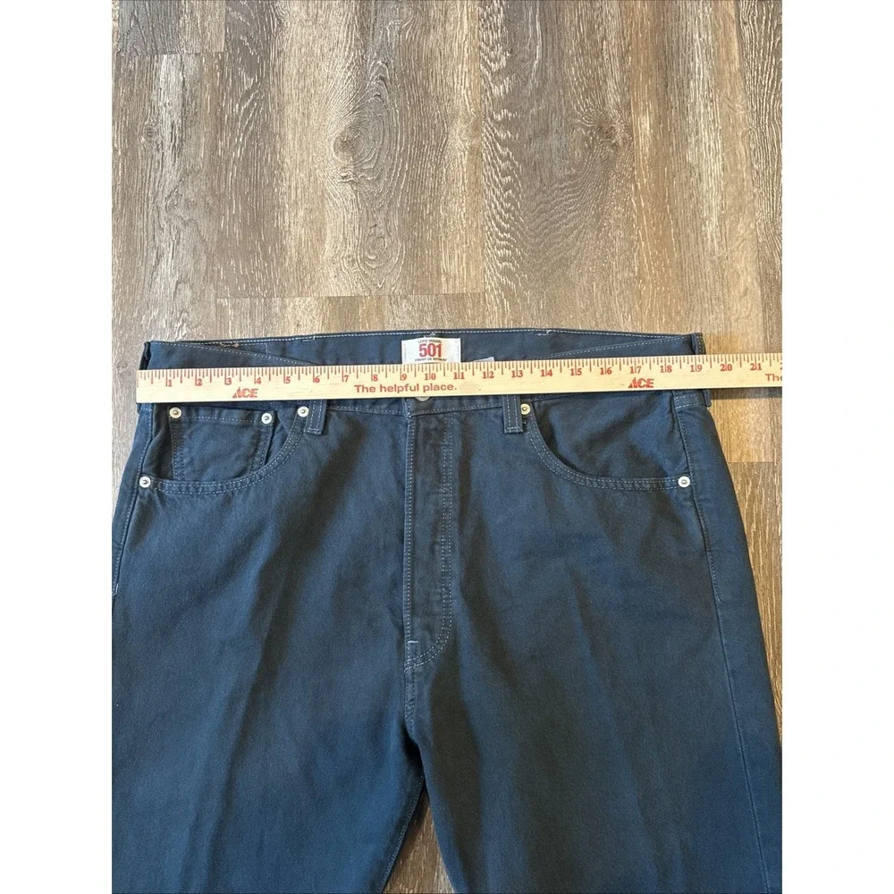 Levis Original 501 Straight Leg Button Fly Men's 38x30 Charcoal